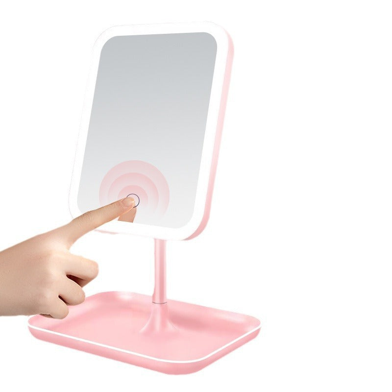 Consigue la iluminación adecuada para maquillarte o realizar tu rutina de cuidado personal con este práctico espejo